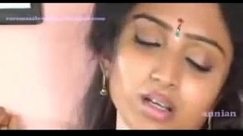 South Waheetha Hot Scene in Tamil Hot Movie Anagarigam.mp4