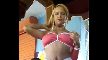 esta perrona mueve muy bien ese culo bailando dembow